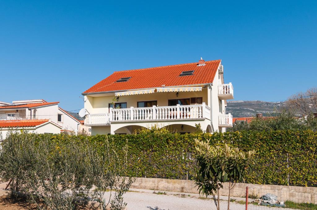 Apartments Corana Kaštela Buitenkant foto