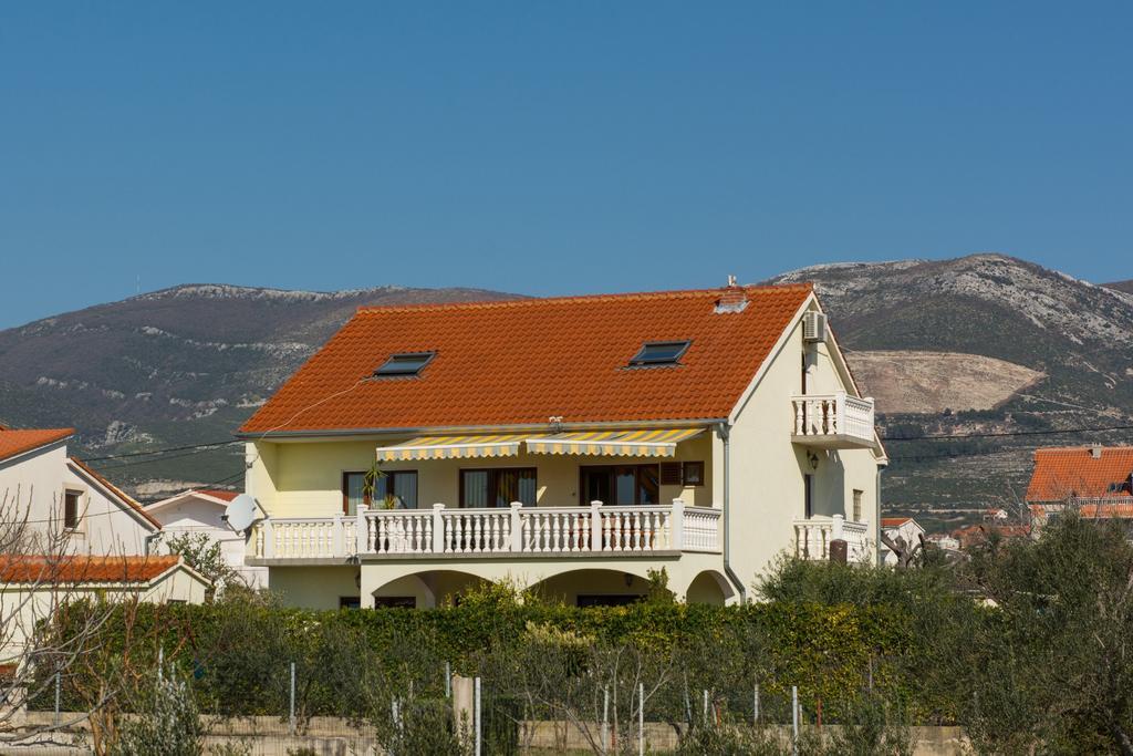 Apartments Corana Kaštela Buitenkant foto